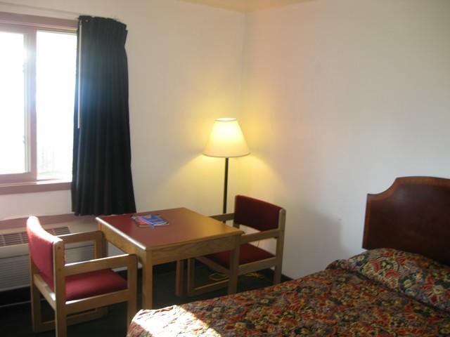 Knights Inn Center Valley Habitación foto